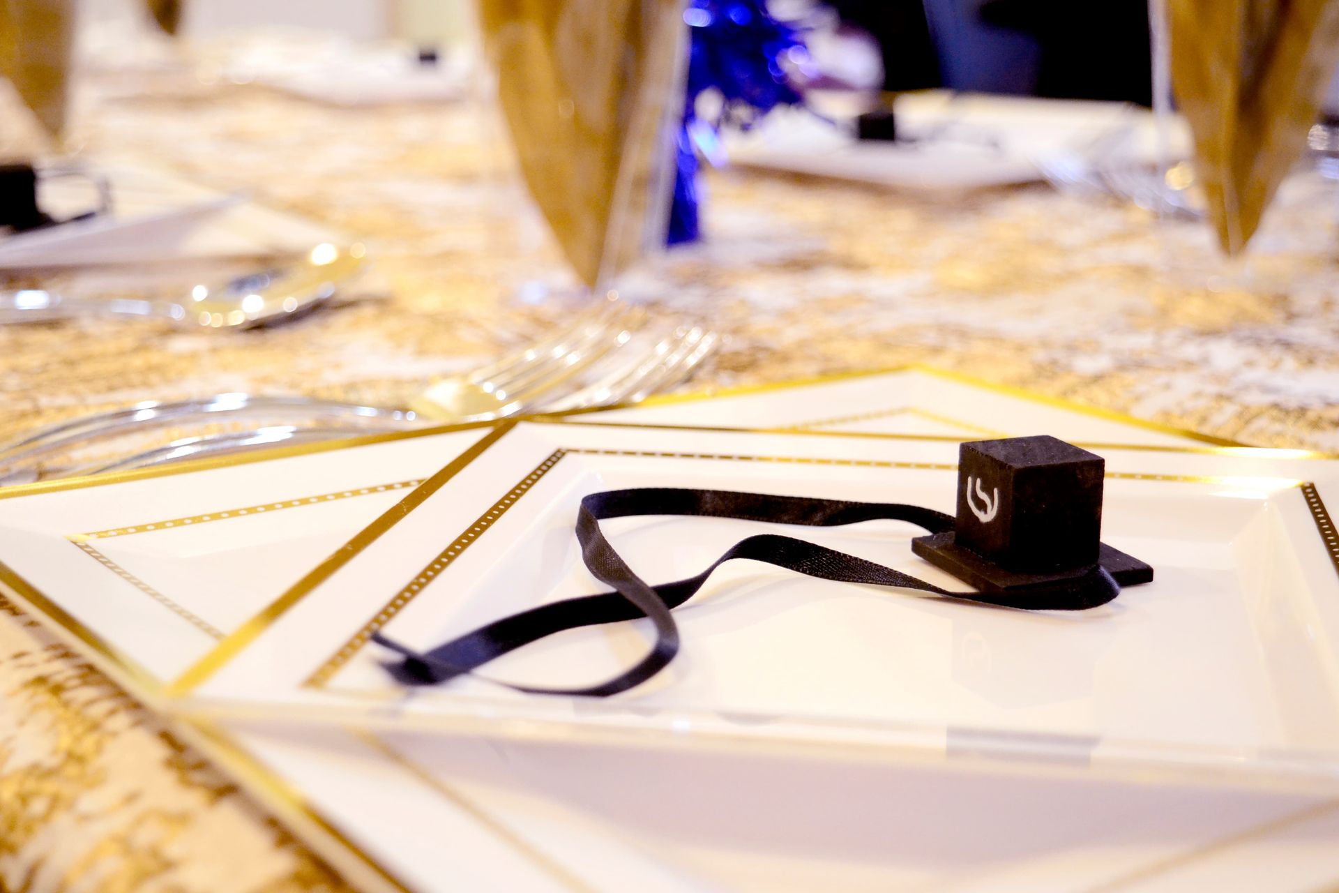 Sheva Brochos table setting
